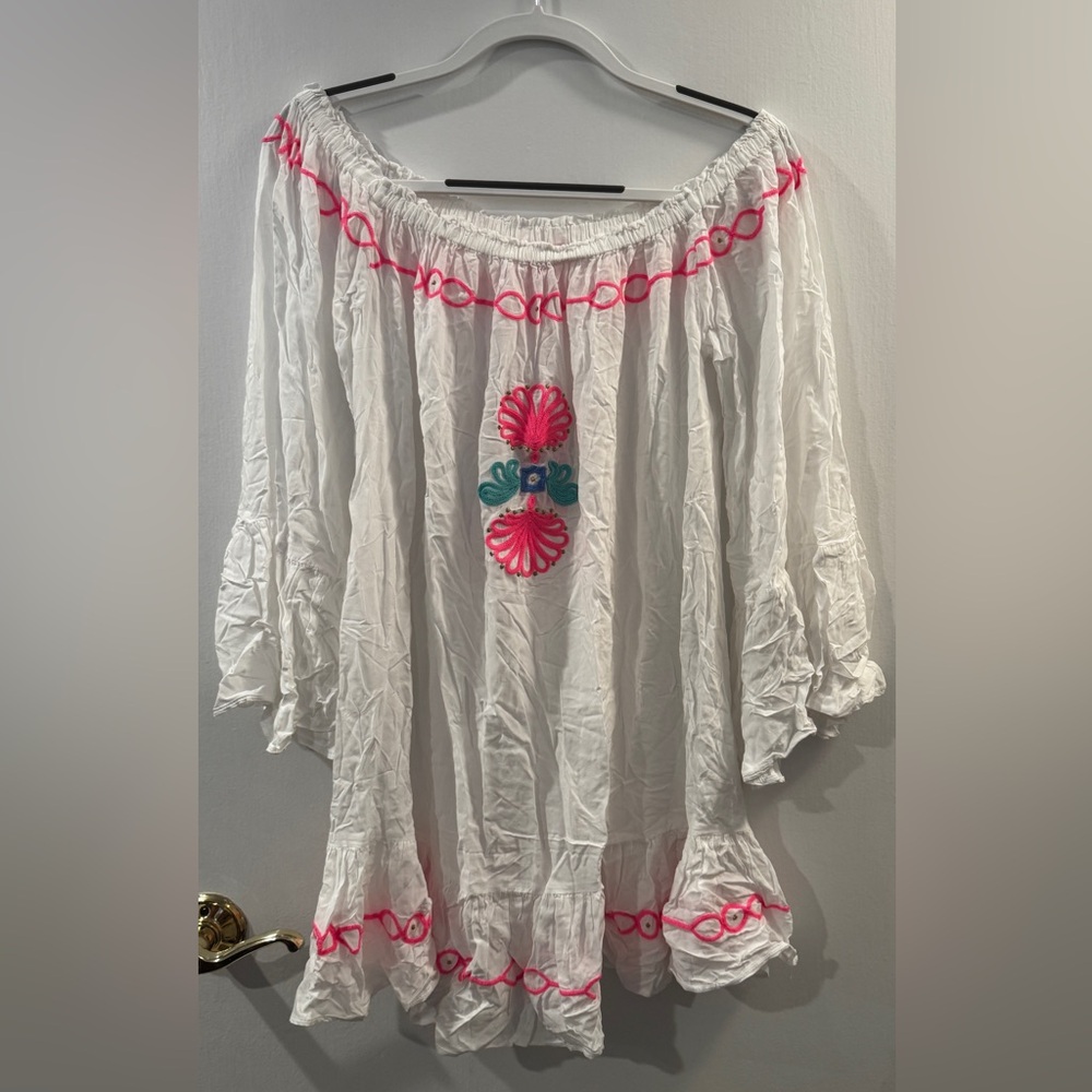NWT Lilly Pulitzer Nemi Cover Up with Pink Embroidery